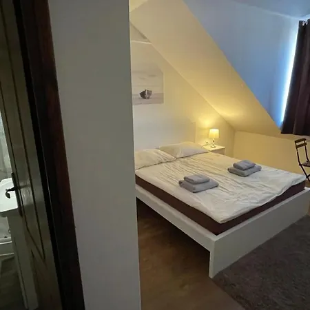 Apartman CITY Apartmanház Balatonföldvár *