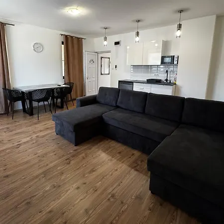 CITY Apartmanház Balatonföldvár Apartamento